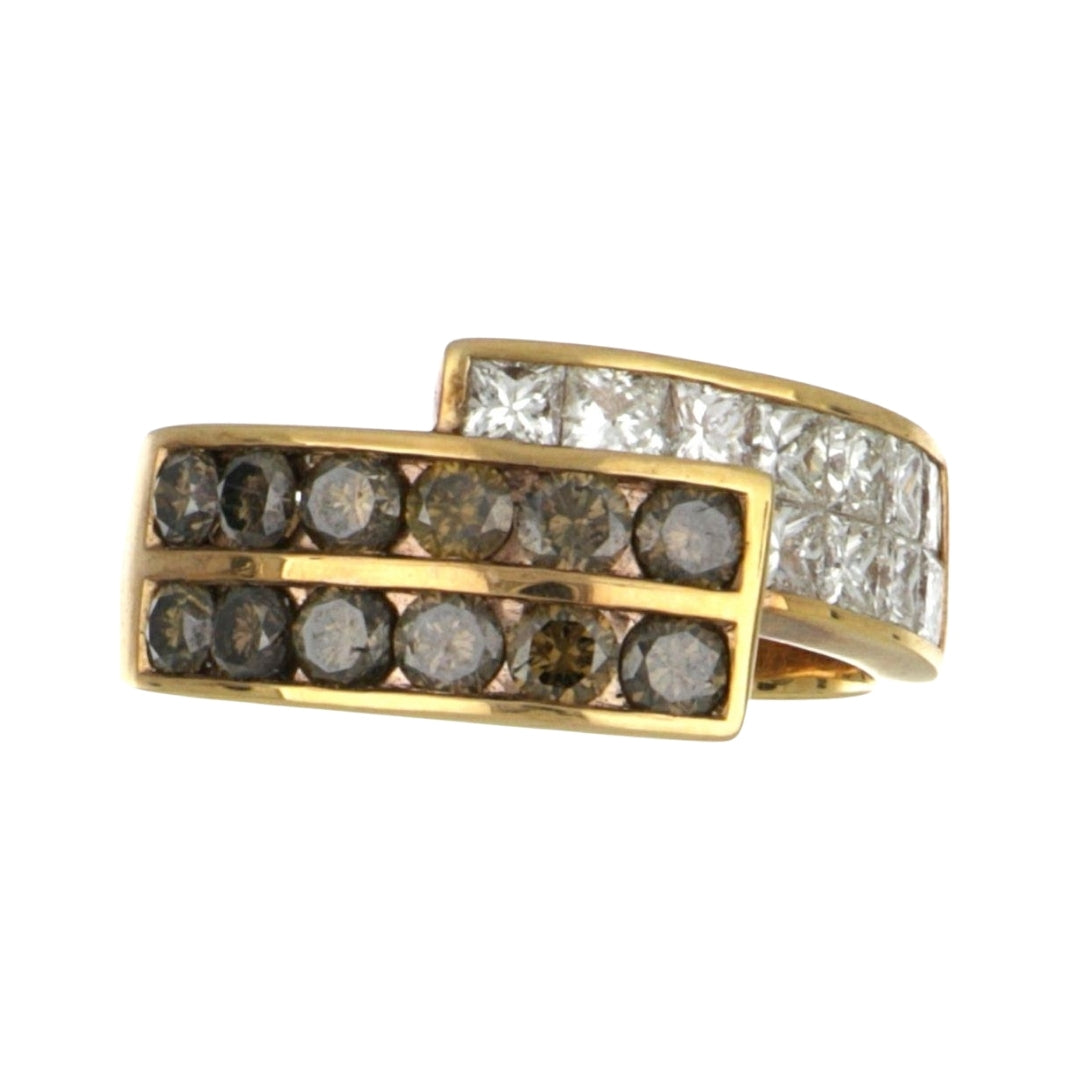 Brown Diamond Ring (Brown Diamond 1.02 cts. White Diamond 0.95 cts.)