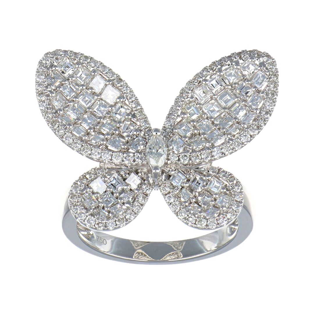 White Diamond Ring (White Diamond 1.47 cts. White Diamond 0.1 cts. White Diamond 0.36 cts.)