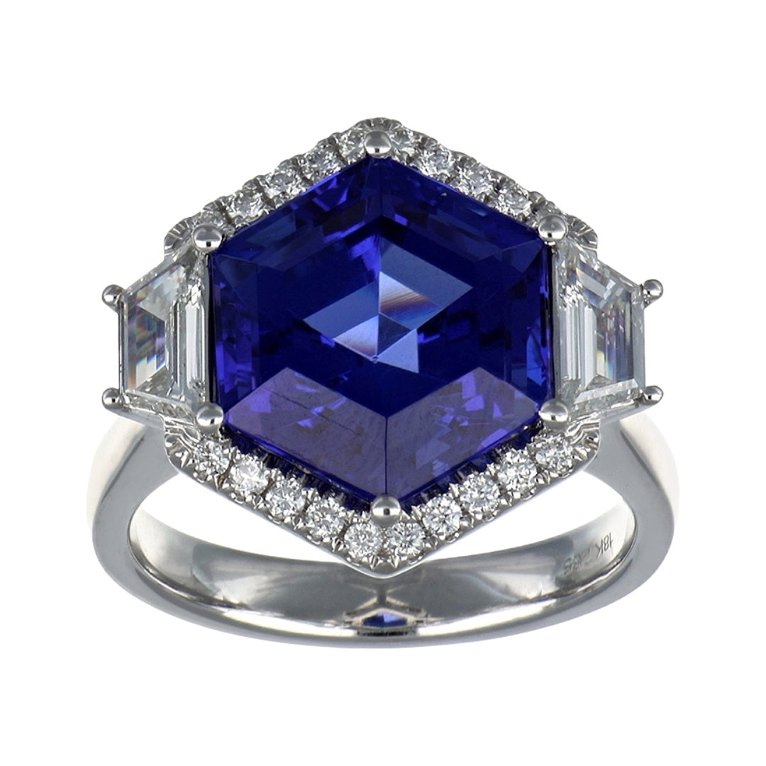 Tanzanite Ring (Tanzanite 7.65 cts. White Diamond 0.57 cts. White Diamond 0.2 cts.)