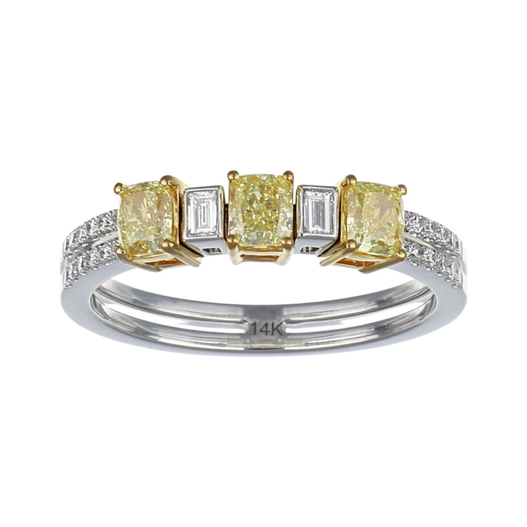 Yellow Diamond Ring (Yellow Diamond 0.8 cts. White Diamond 0.06 cts. White Diamond 0.12 cts.)