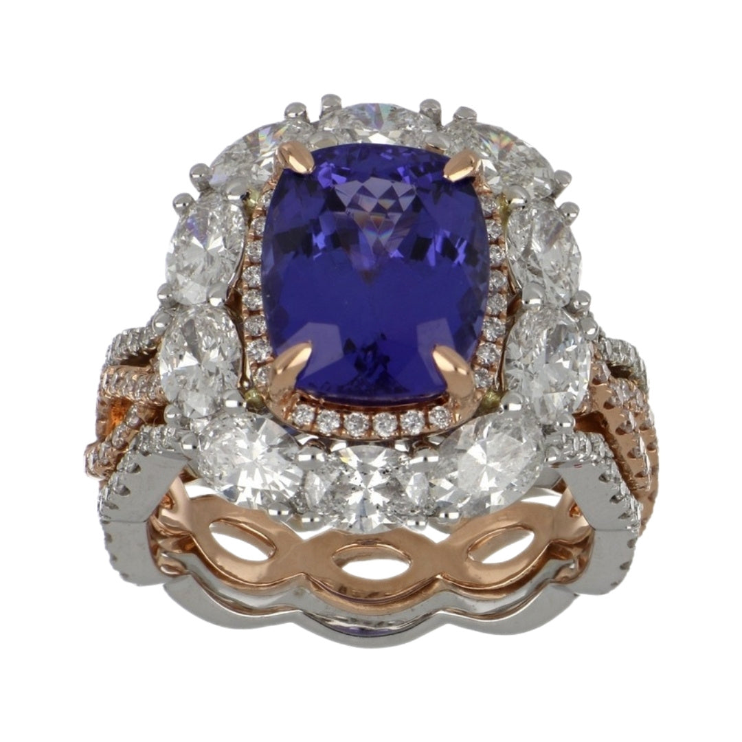Tanzanite Ring (Tanzanite 3.27 cts. White Diamond 2.45 cts. White Diamond 0.71 cts.)