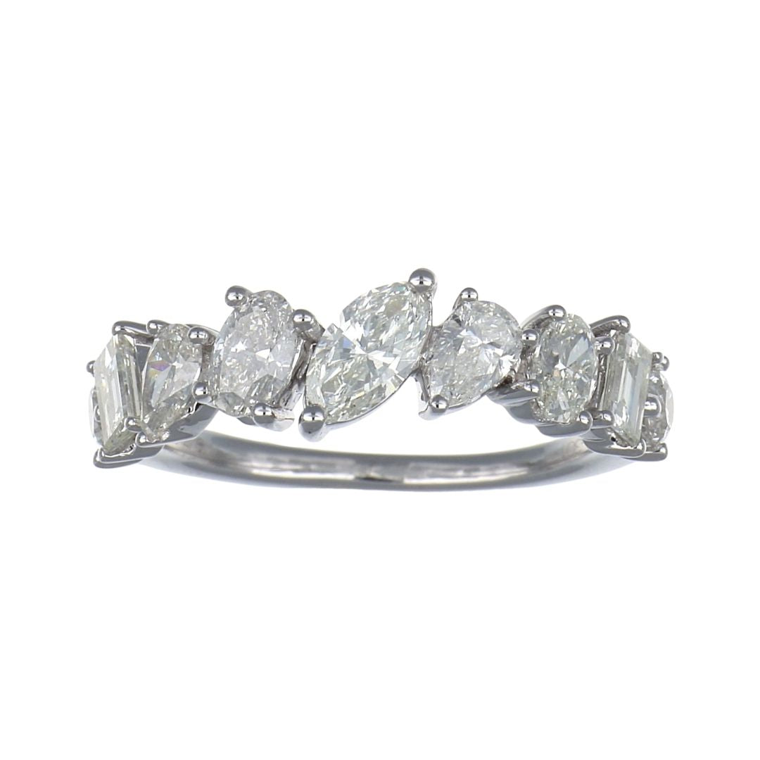 White Diamond Ring (White Diamond 0.33 cts. White Diamond 0.24 cts. White Diamond 1.1 cts.)