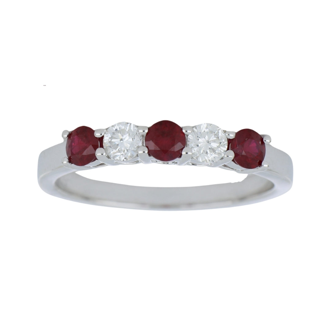 Ruby Ring (Ruby 0.55 cts. White Diamond 0.28 cts.)
