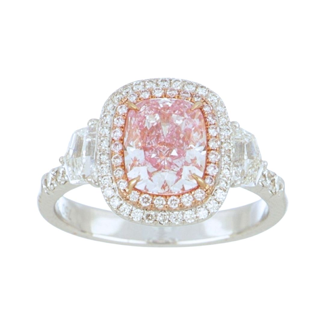 Pink Diamond Ring (Pink Diamond 2.01 cts. White Diamond 0.62 cts. White Diamond 0.39 cts.)