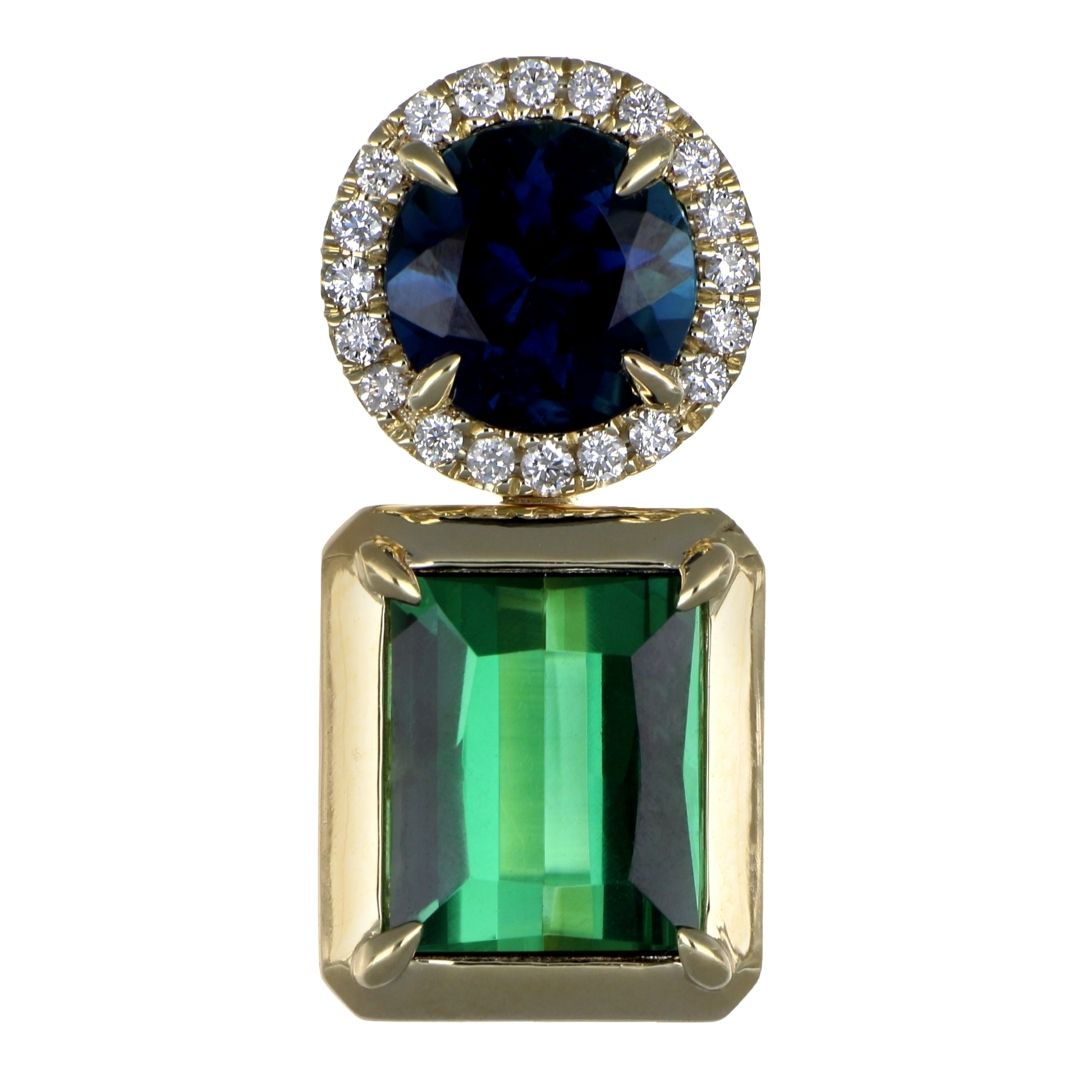Green Tourmaline Pendant (Green Tourmaline 1.69 cts. Blue Sapphire 1.05 cts. White Diamond 0.1 cts.)