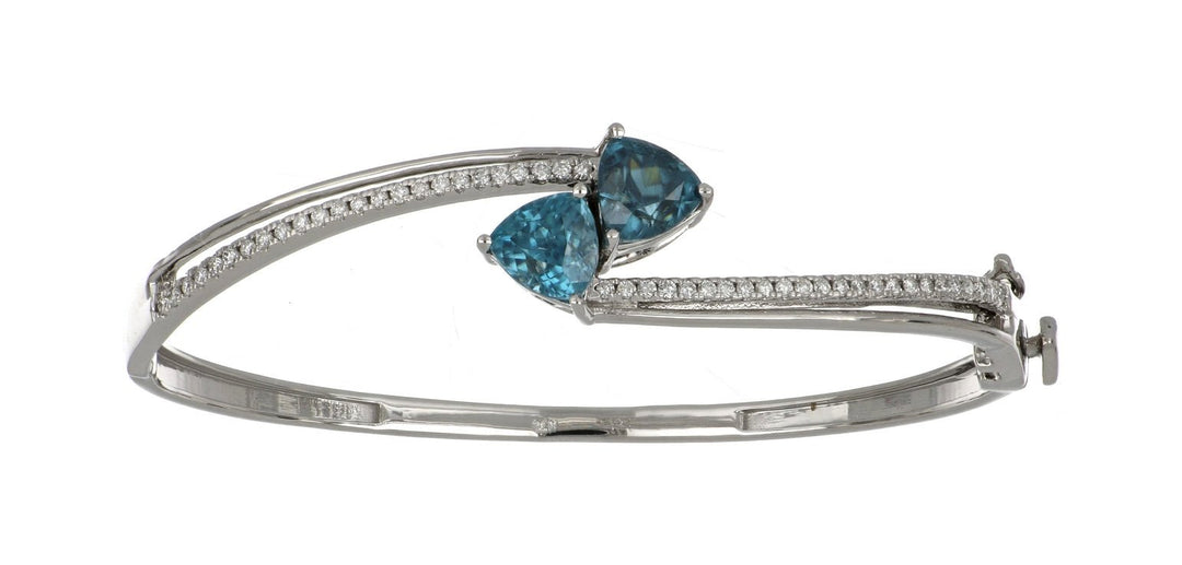 Blue Zircon Bangle (Blue Zircon 4.73 cts. White Diamond 0.42 cts.) Not Net
