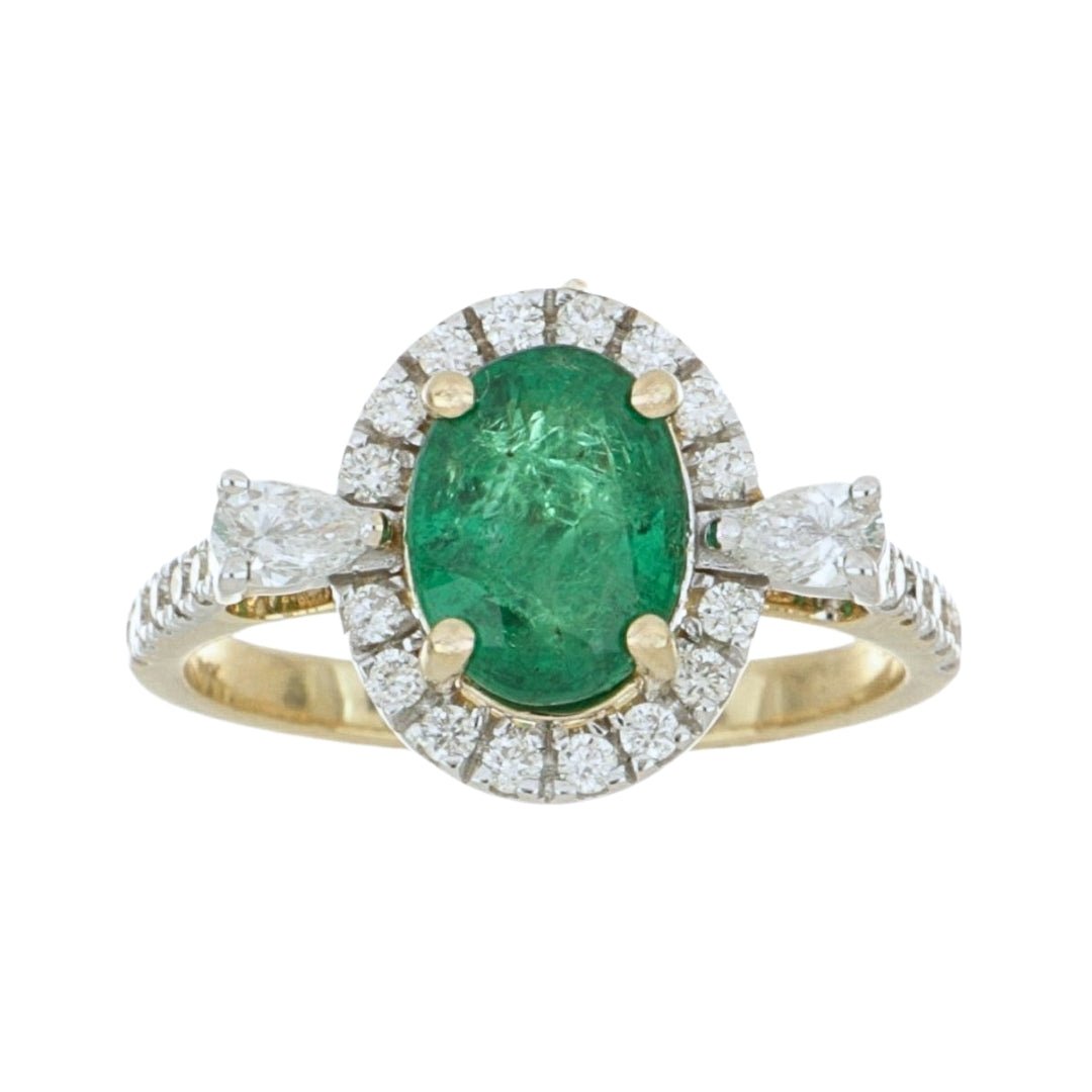 Emerald Ring (Emerald 1.61 cts. White Diamond 0.35 cts. White Diamond 0.22 cts.) Not Net