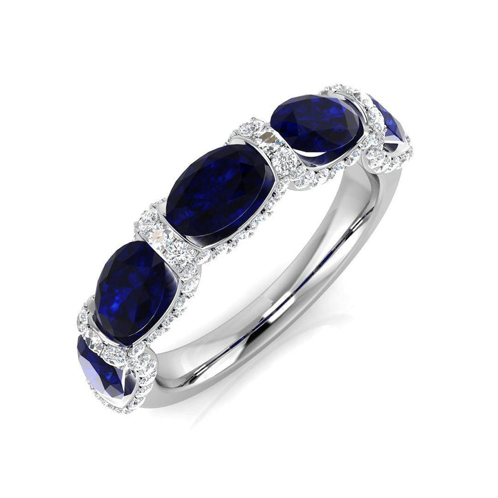 14KT Gold Oval Blue Sapphire and Diamond Ring (Sapphire 3.50 cts, Diamond 0.50 cts)