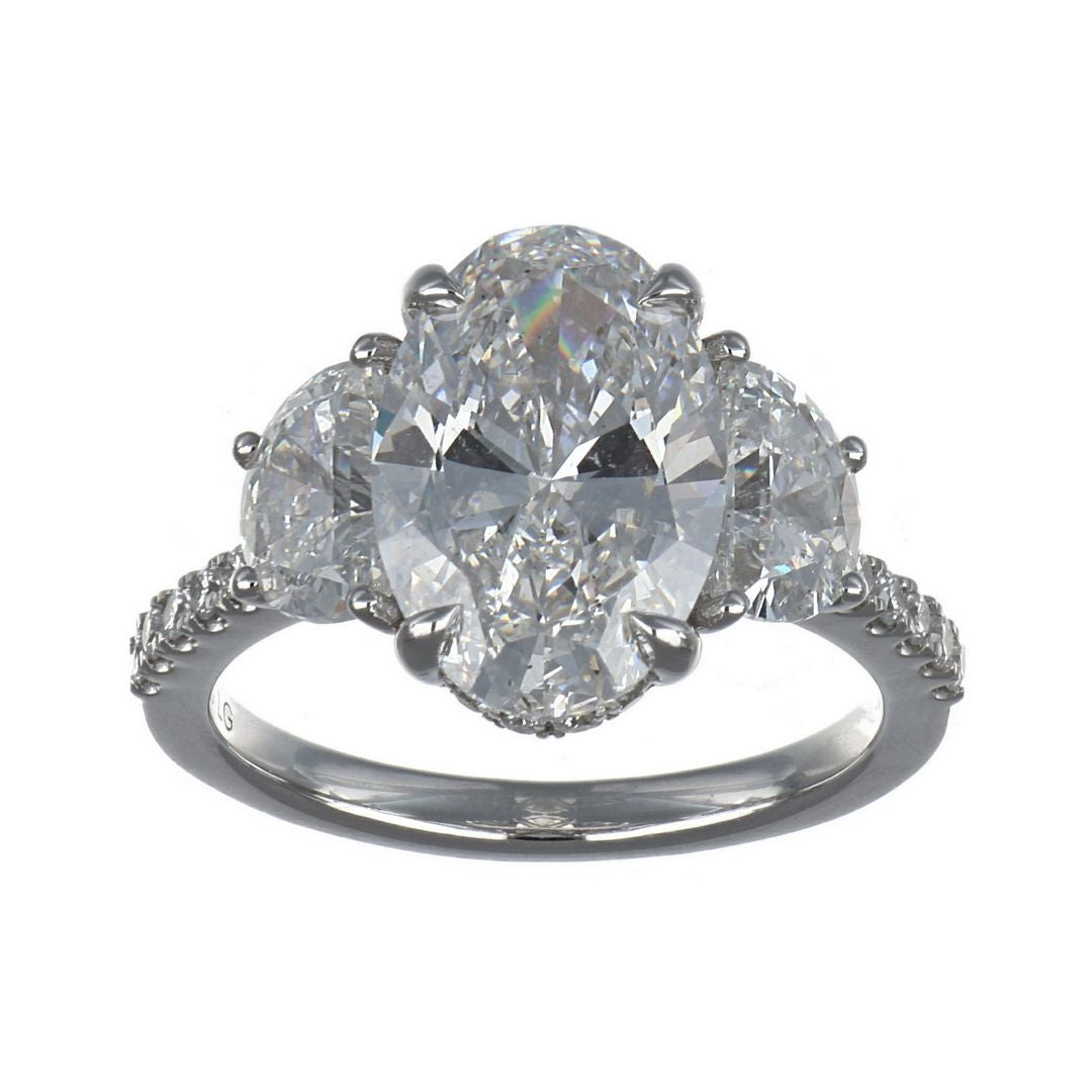 GROWNIQUE White Diamond Ring (Lab Grown White Diamond 5.82 cts.)
