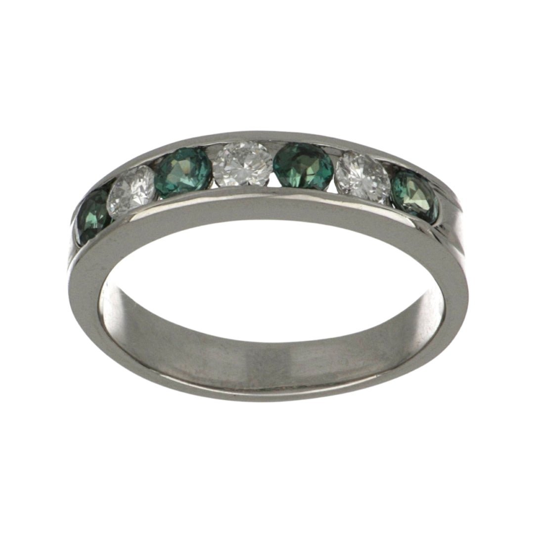 Alexandrite Ring (Alexandrite 0.68 cts. White Diamond 0.38 cts.) Not Net