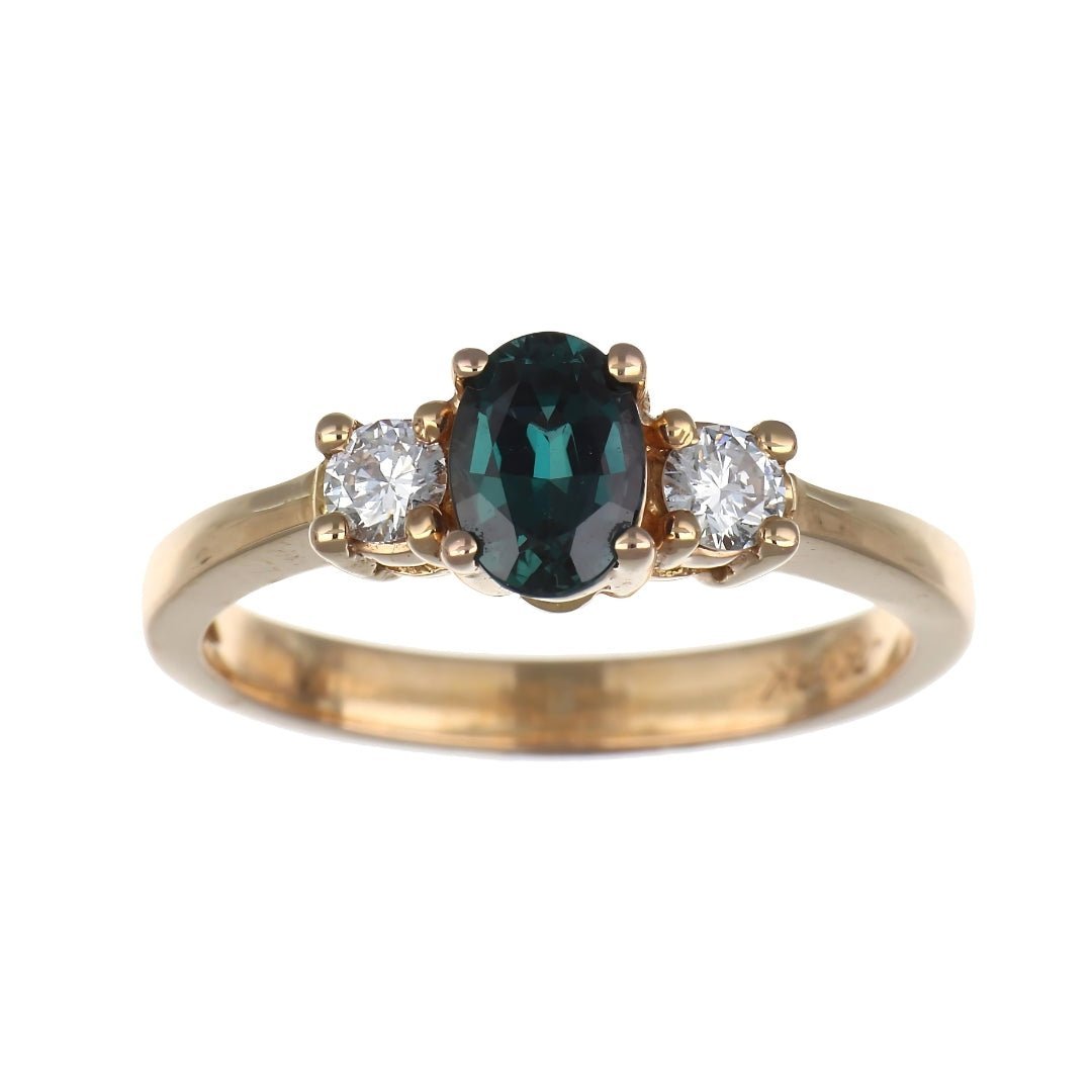 Alexandrite Ring (Alexandrite 0.74 cts. White Diamond 0.22 cts.) Not Net