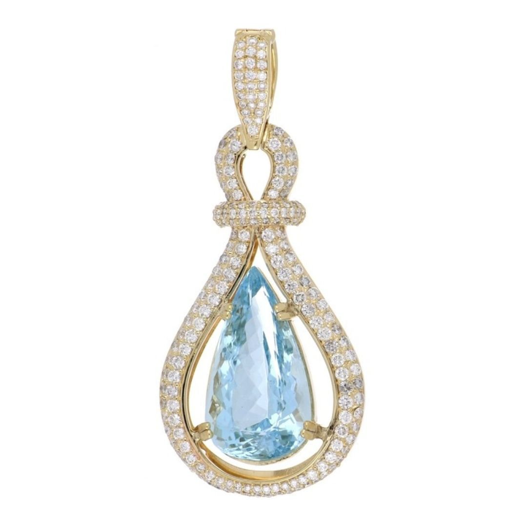 Aquamarine Pendant (Aquamarine 17.24 cts. White Diamond 2.44 cts.) Not Net