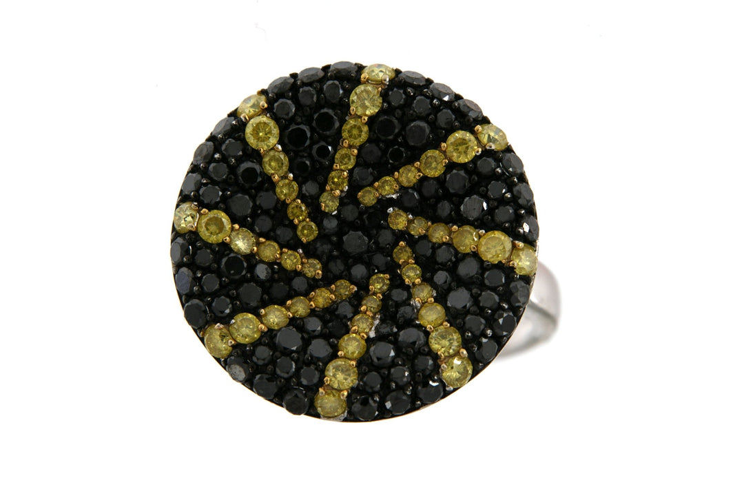 Black Diamond Ring (Black Diamond 1.42 cts. Yellow Diamond 0.69 cts.) Not Net