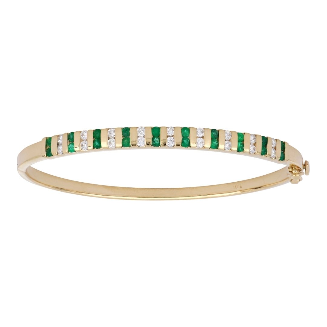 Emerald Bangle (Emerald 0.64 cts. White Diamond Included cts.) Not Net