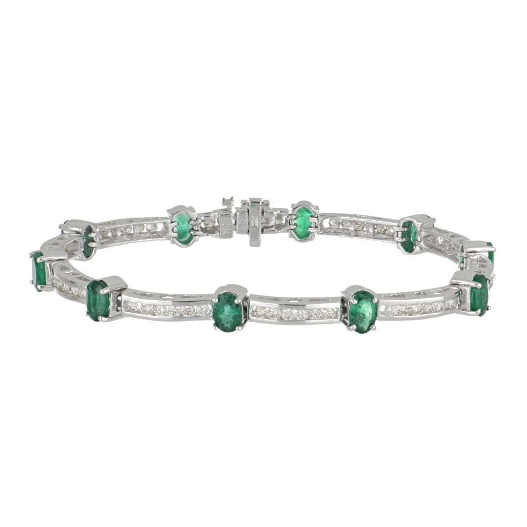 Emerald Bracelet (Emerald 4.2 cts. White Diamond 1.9 cts.) Not Net