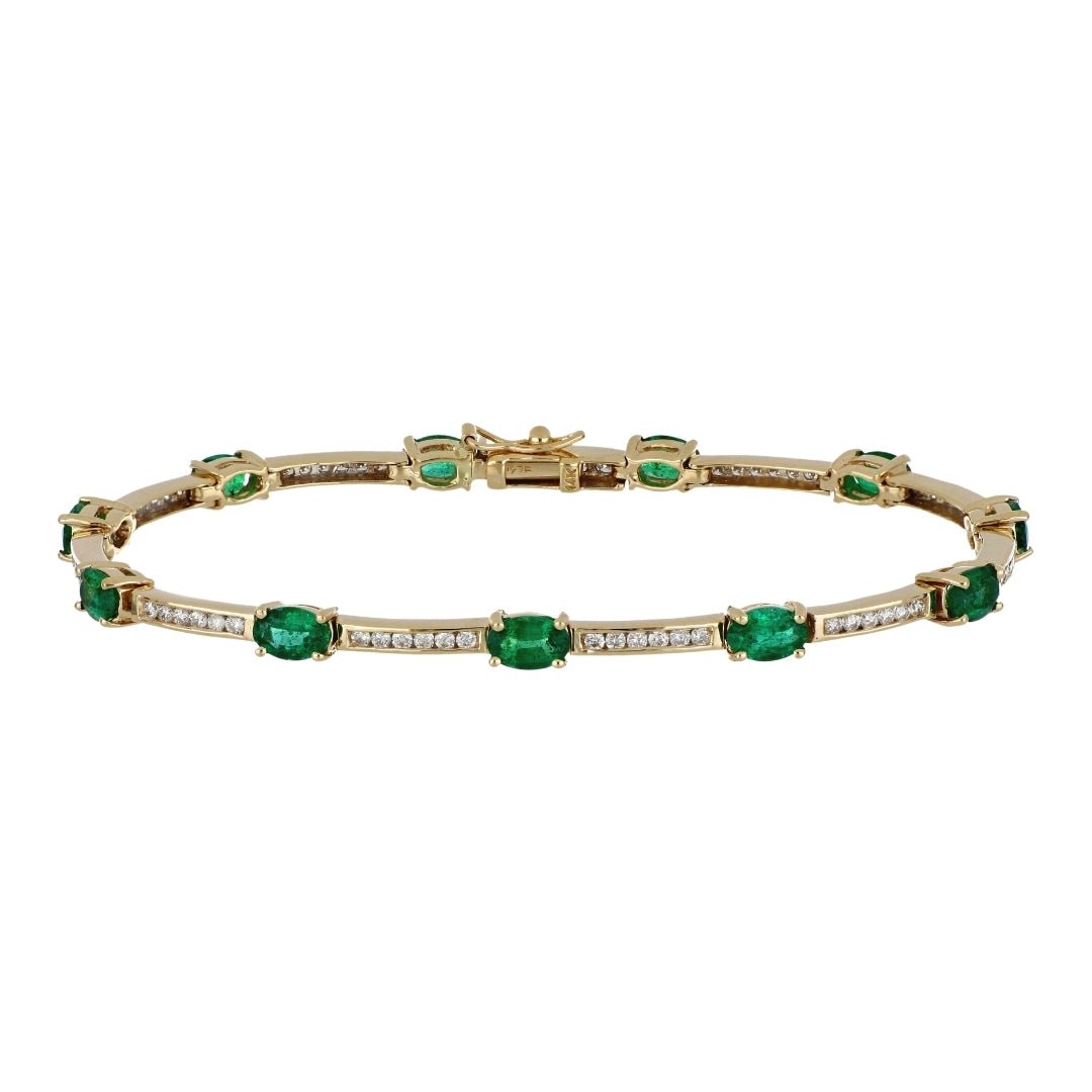 Emerald Bracelet (Emerald 4.88 cts. White Diamond 0.97 cts.) Not Net