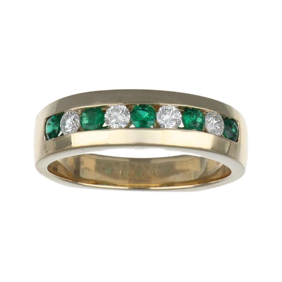 Emerald Men's Ring (Emerald 0.4 cts. White Diamond 0.33 cts.) Not Net