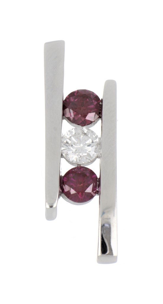 Purple Diamond Pendant (Purple Diamond 0.8 cts. White Diamond 0.43 cts.) Not Net