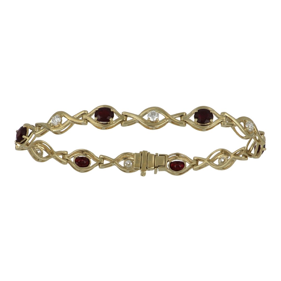 Ruby Bracelet (Ruby 4.74 cts. White Diamond 1.11 cts.) Not Net