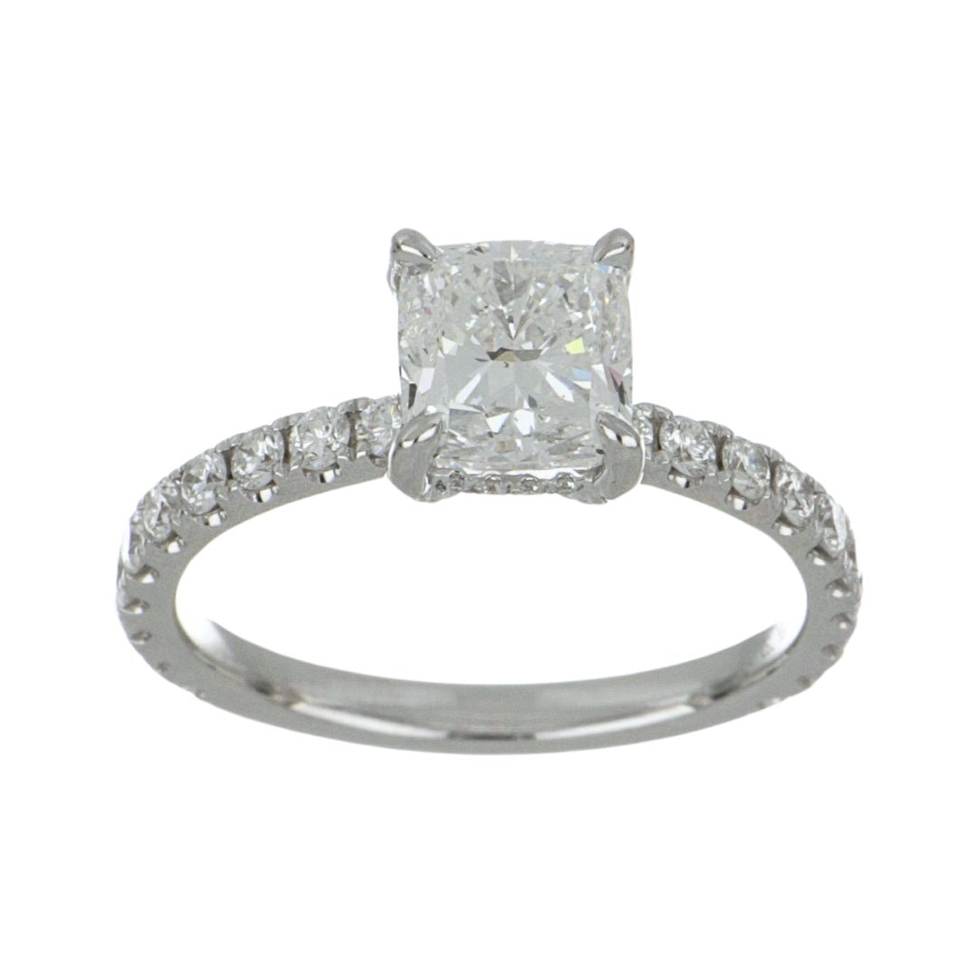 White Diamond Ring (White Diamond 1.71 cts. White Diamond 0.63 cts. Not Net