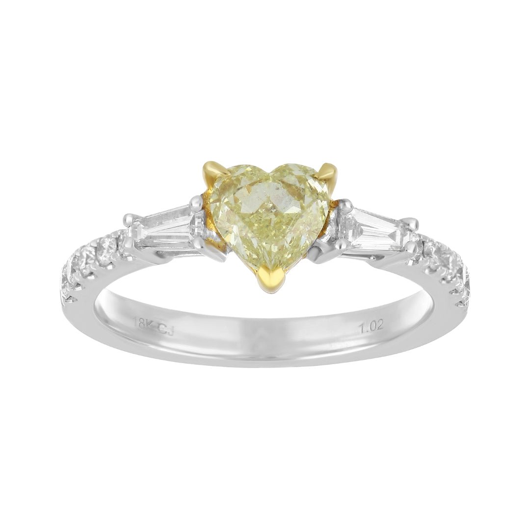 Yellow Diamond Ring (Yellow Diamond 1.02 cts. White Diamond 0.24 cts. White Diamond 0.23 cts. ) Not Net