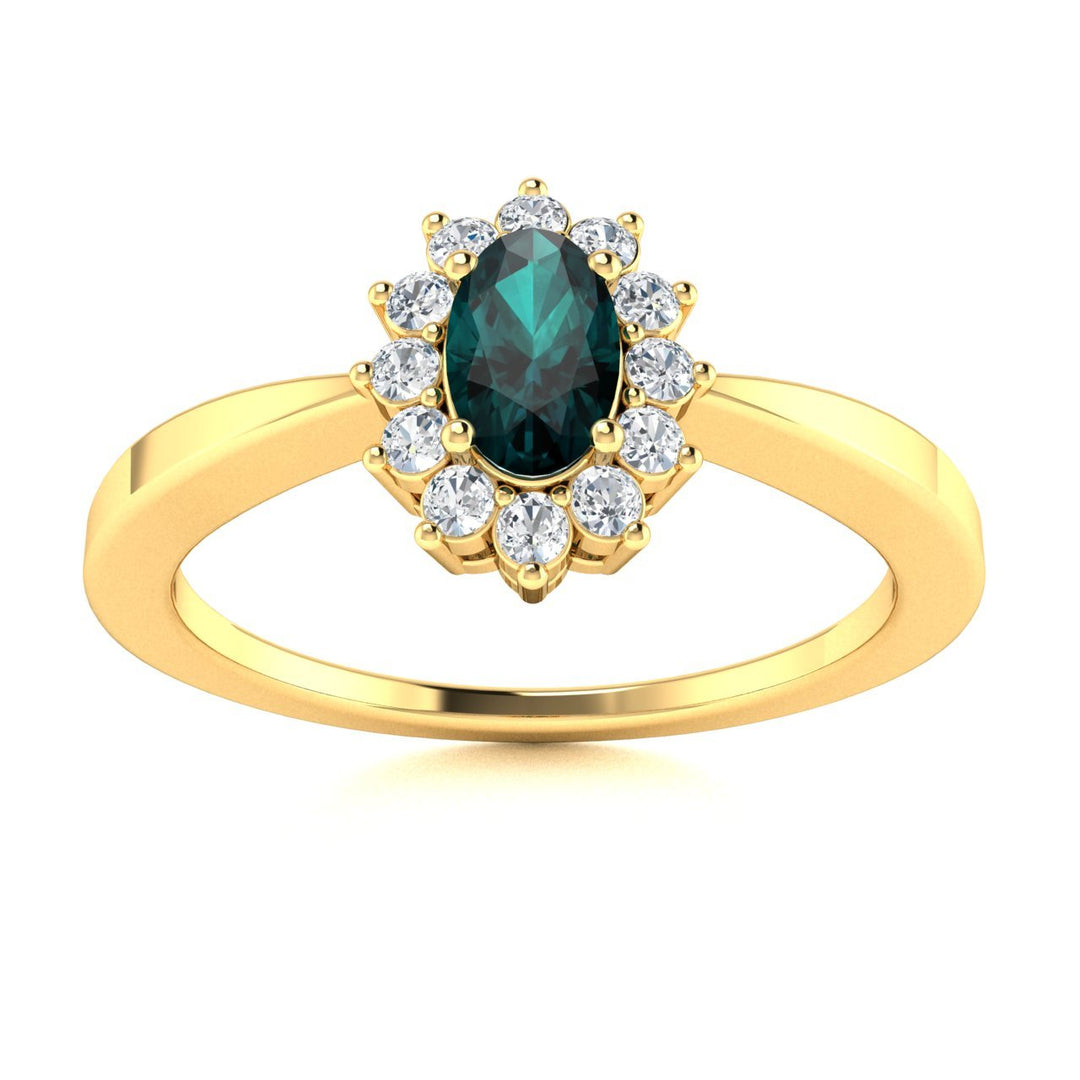 14KT Gold Oval Brilliant Natural Alexandrite and Diamond Ladies Ring (Alexandrite 0.30 cts. White Diamonds 0.10 .cts)