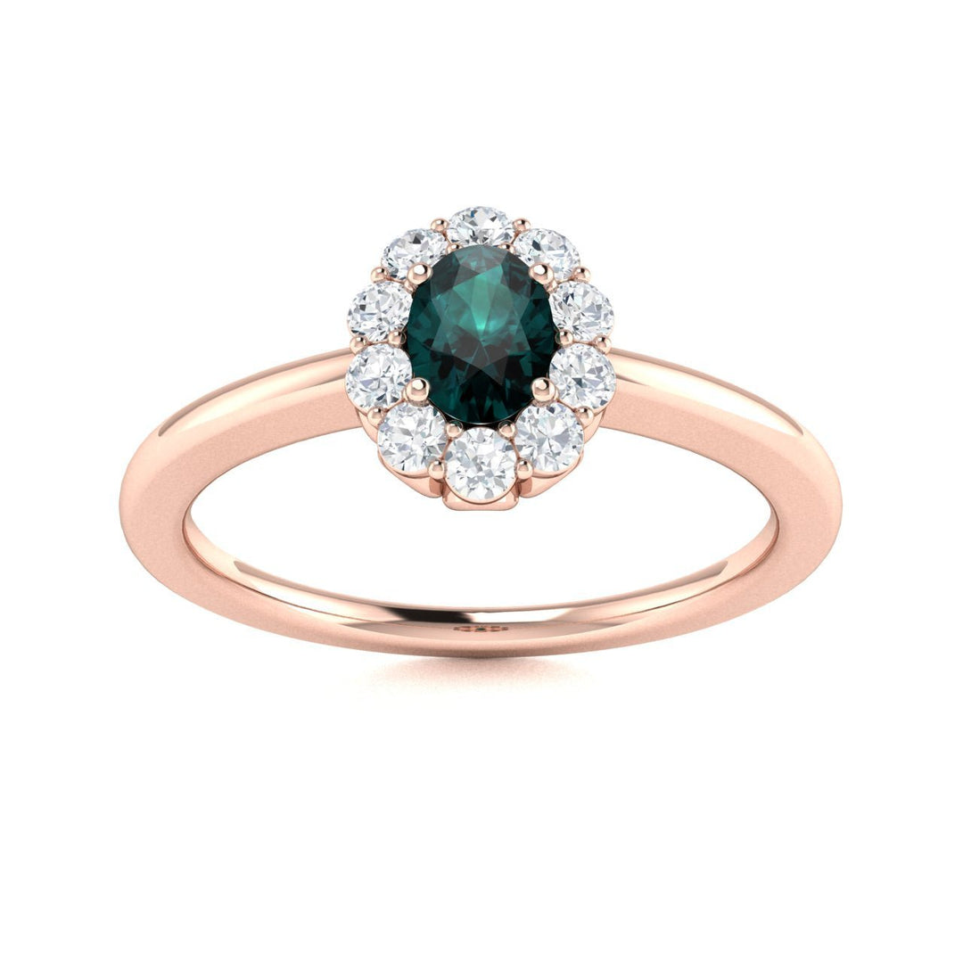 14Kt Gold Oval Brilliant Natural Alexandrite and Diamond Ladies Ring (Alexandrite 0.35 cts. White Diamonds 0.20 cts.)