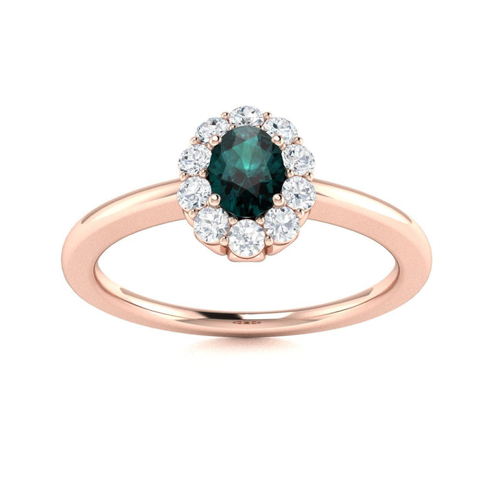 14Kt Gold Oval Brilliant Natural Alexandrite and Diamond Ladies Ring (Alexandrite 0.35 cts. White Diamonds 0.20 cts.)