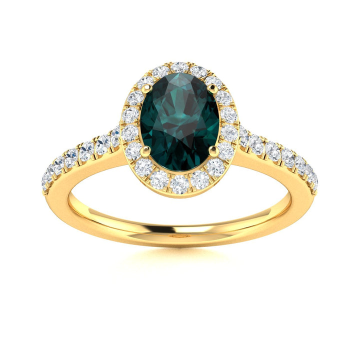 14kt Gold Oval brilliant Natural Alexandrite and Diamond Ladies Ring (Alexandrite 0.60 cts. Diamonds 0.35 cts.)