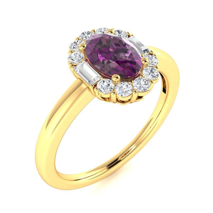 14KT Gold Oval Brilliant Natural Alexandrite and Diamond Ladies Ring (Alexandrite 0.90 cts. White Diamonds 0.28 cts.)