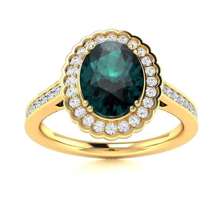 14Kt Gold Oval Brilliant Natural Alexandrite and Diamond Ladies Ring (Alexandrite 2.00 cts. White Diamonds 0.25 cts.)