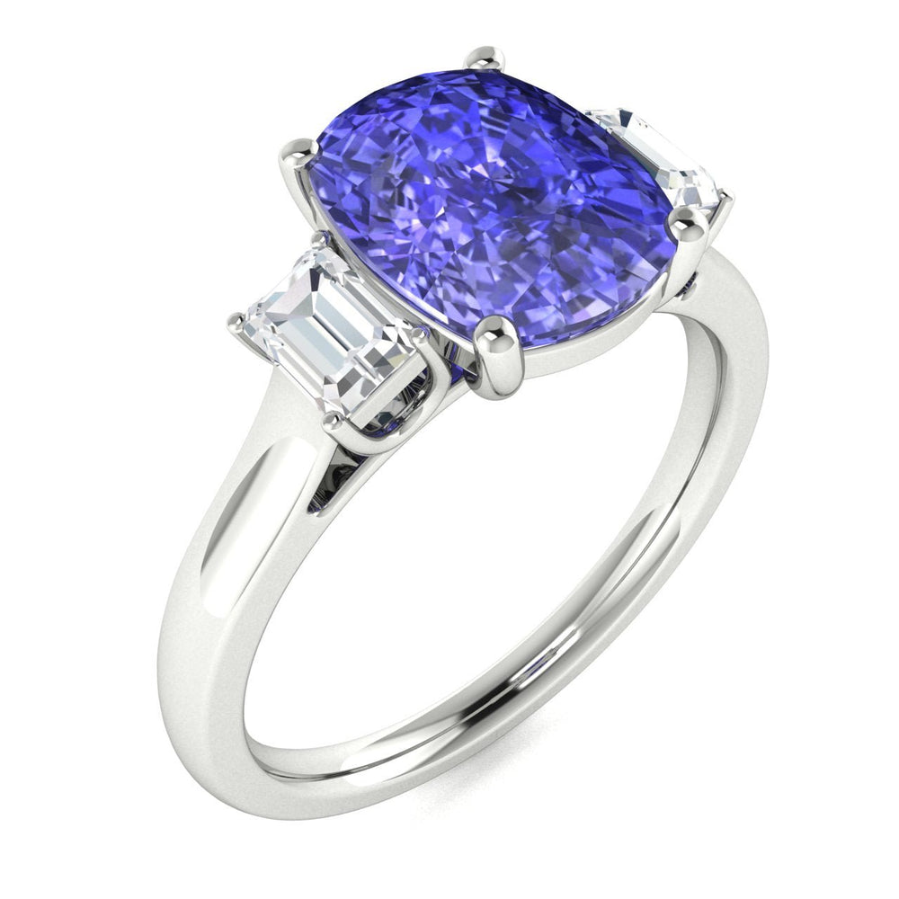 14KT Gold Oval Brilliant Tanzanite and Diamond Ladies Ring (Tanzanite 2.00 cts. White Diamonds 0.25 cts.)