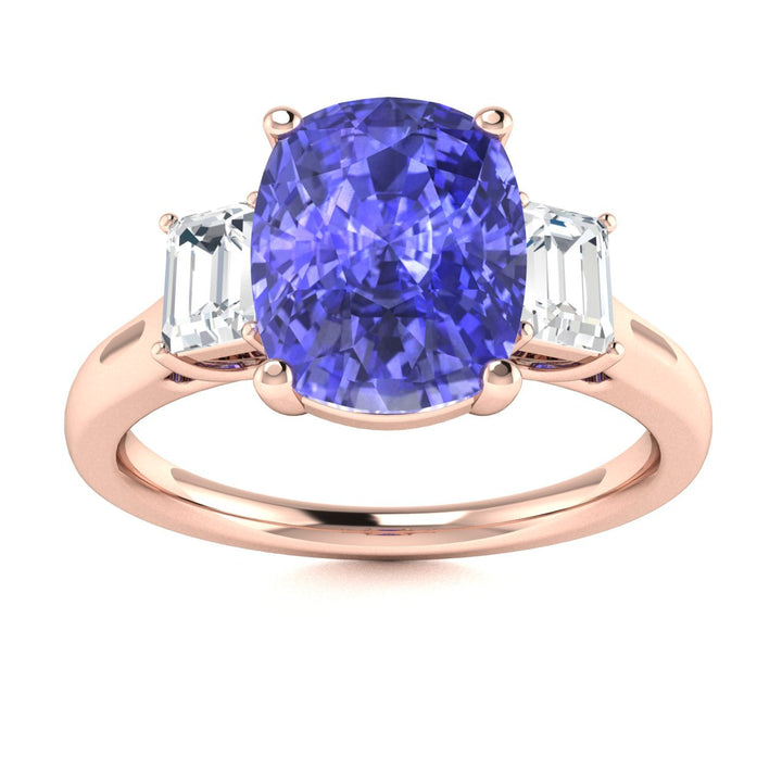 14KT Gold Oval Brilliant Tanzanite and Diamond Ladies Ring (Tanzanite 2.00 cts. White Diamonds 0.25 cts.)