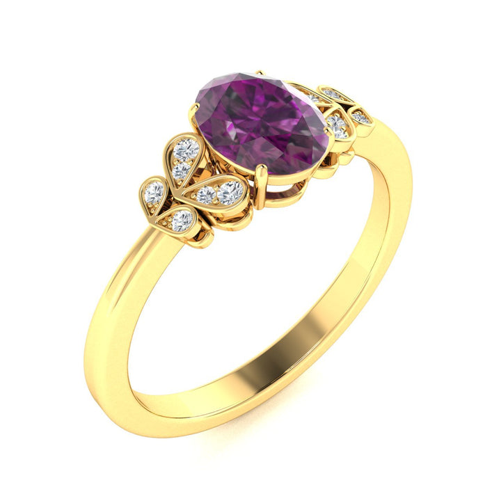 14KT Gold Oval Cut Natural Alexandrite and Diamond Ring (Alexandrite 0.95 ct White Diamonds 0.04 cts)