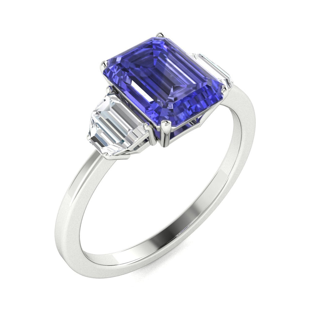 14KT Gold Tanzanite and Diamond Ladies Ring (Tanzanite 0.90ct White Diamonds 0.20 cts)