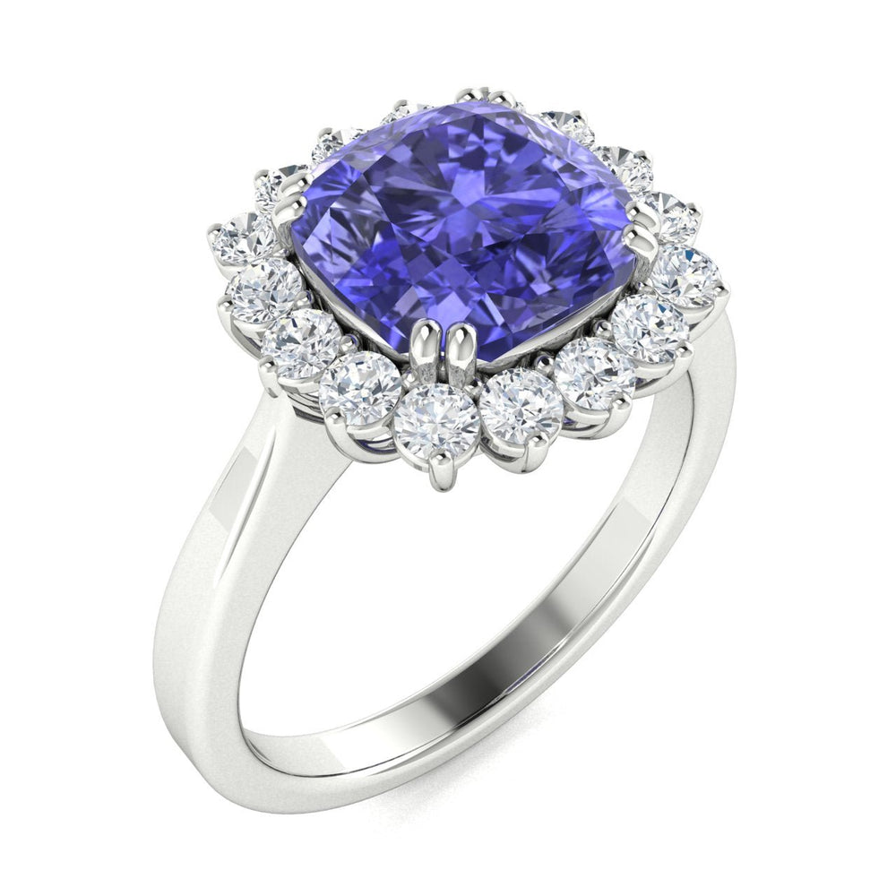 14KT Gold Tanzanite and Diamond Ladies Ring (Tanzanite 5.07 cts White Diamonds 0.88 cts)
