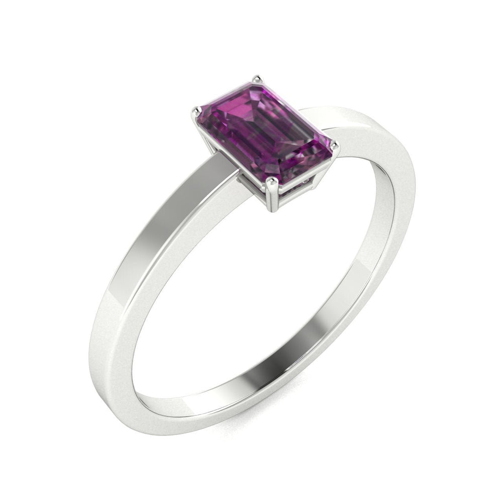 18KT Gold Emerald Cut Alexandrite Ring (Alexandrite 0.93 cts)