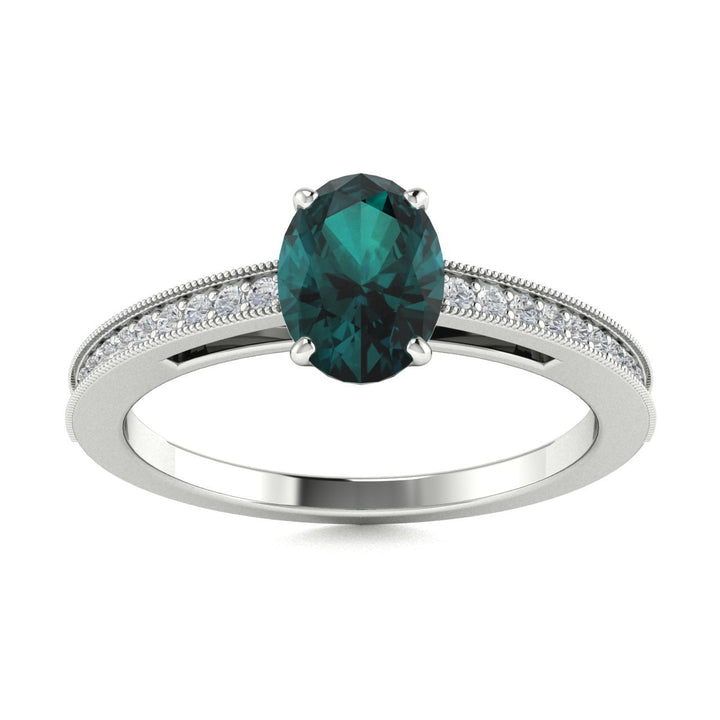 18kt Gold Oval brilliant Natural Color changing Alexandrite and Diamond Ladies Ring (Alexandrite 1.50ct Diamonds 0.20cts)