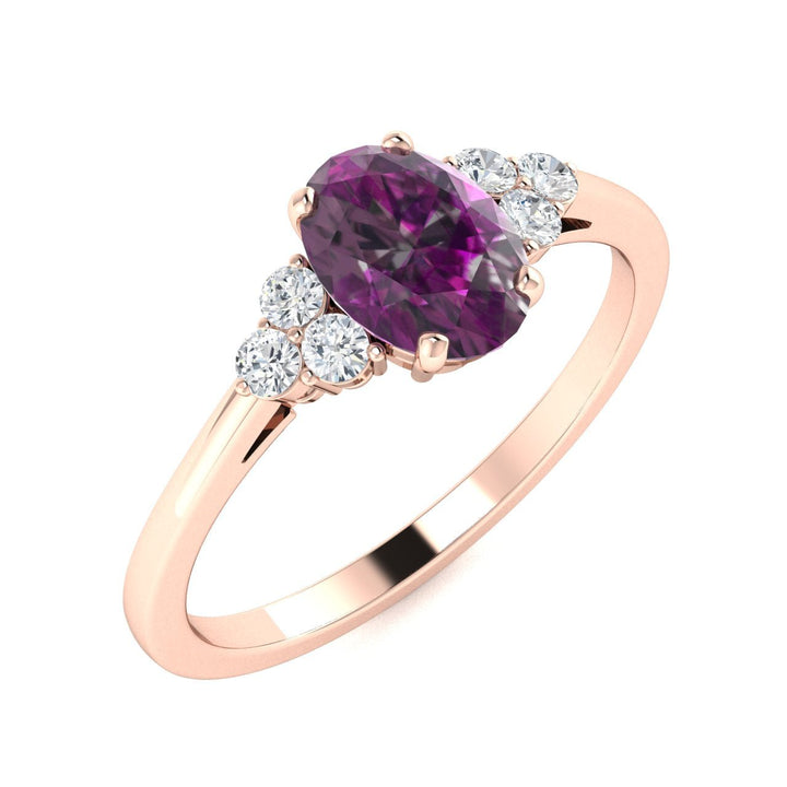 18kt Gold Oval Shaped Natural Alexandrite and Diamond Ladies Ring (Alexandrite 1.20ct Diamonds 0.10cts)