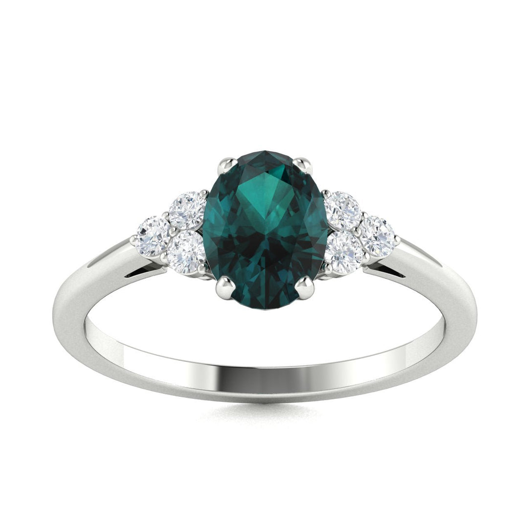 18kt Gold Oval Shaped Natural Alexandrite and Diamond Ladies Ring (Alexandrite 1.20ct Diamonds 0.10cts)