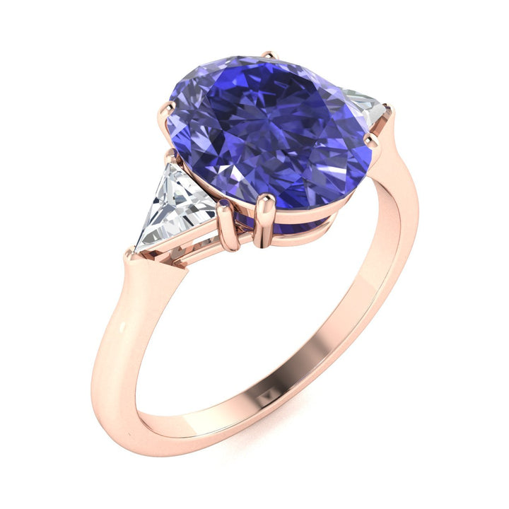 18KT Gold Tanzanite and Diamond Ladies Ring (Tanzanite 17.03 cts. White Diamond 0.53 cts.)