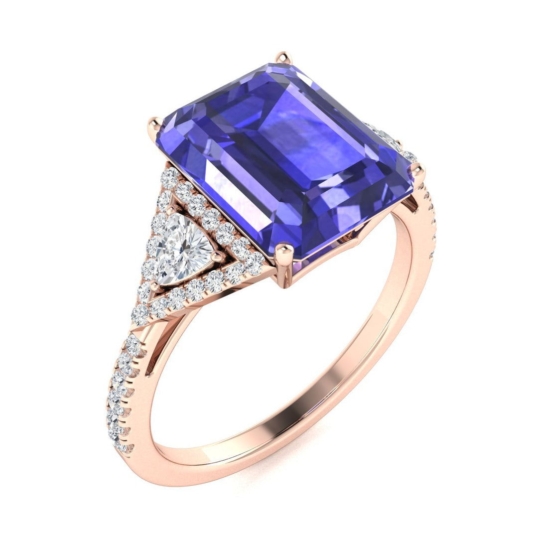 18KT Gold Tanzanite and Diamond Ladies Ring (Tanzanite 3.79 cts. White Diamond 0.72 cts.)