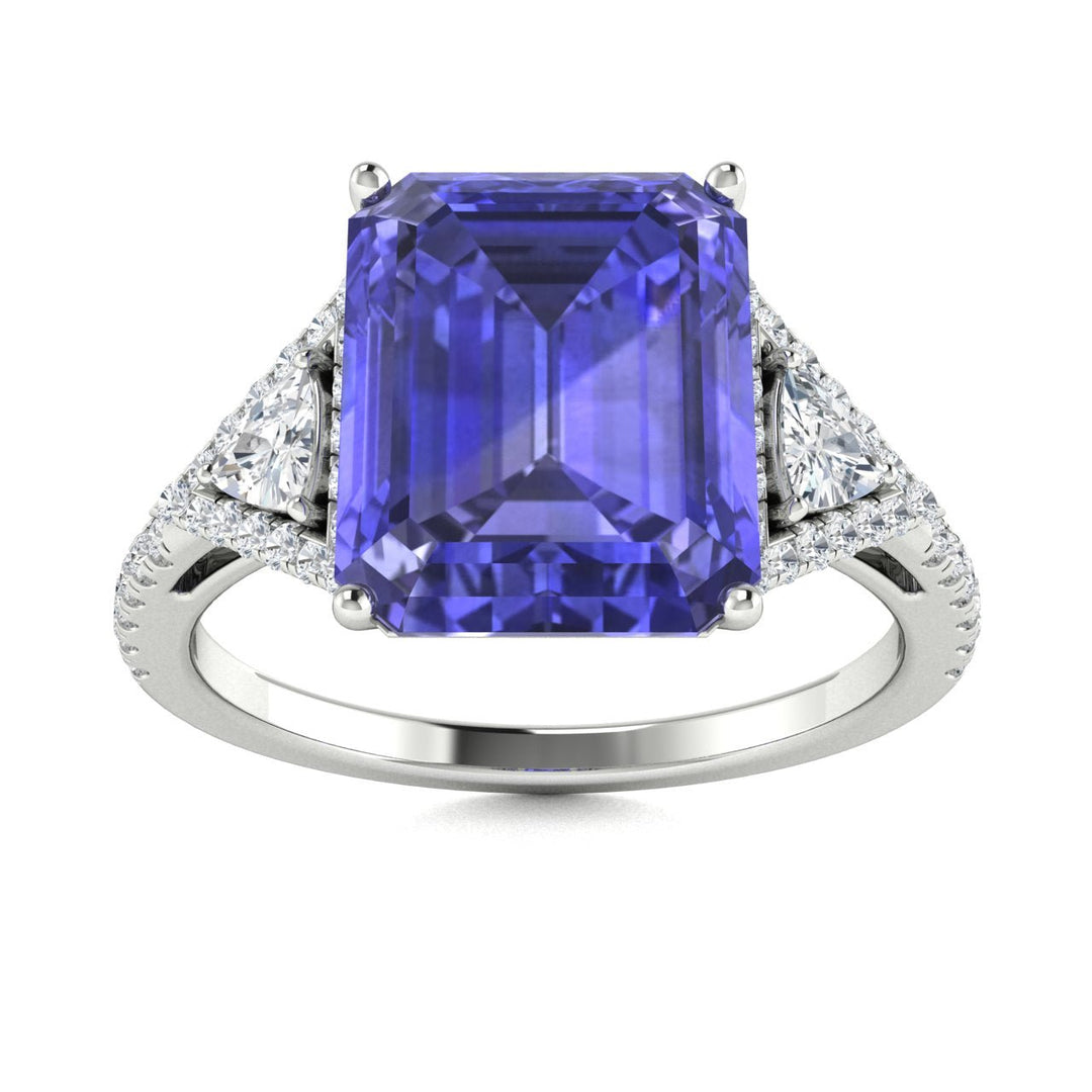 18KT Gold Tanzanite and Diamond Ladies Ring (Tanzanite 3.79 cts. White Diamond 0.72 cts.)