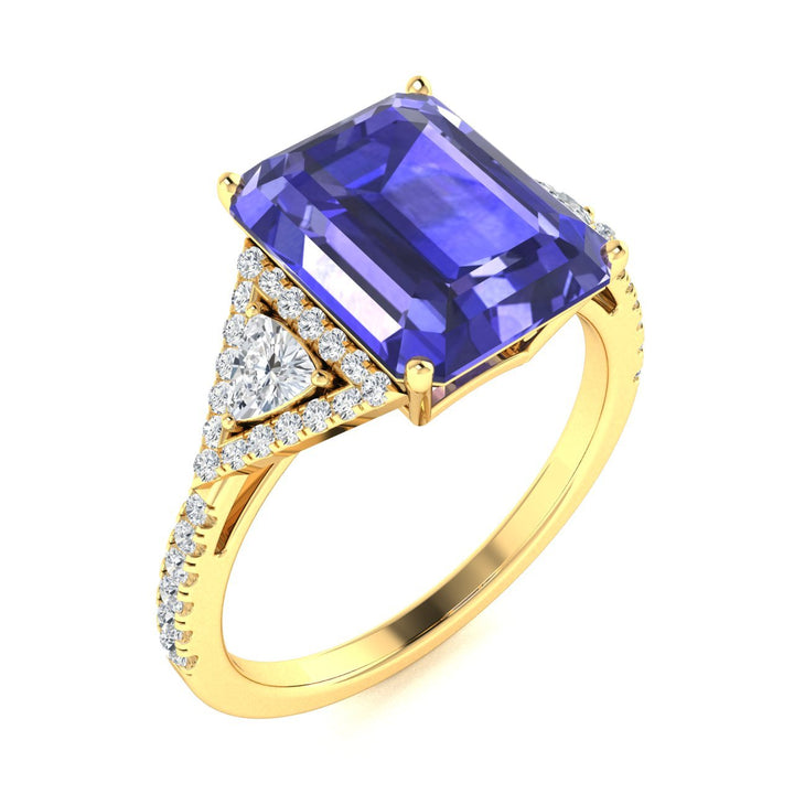 18KT Gold Tanzanite and Diamond Ladies Ring (Tanzanite 3.79 cts. White Diamond 0.72 cts.)