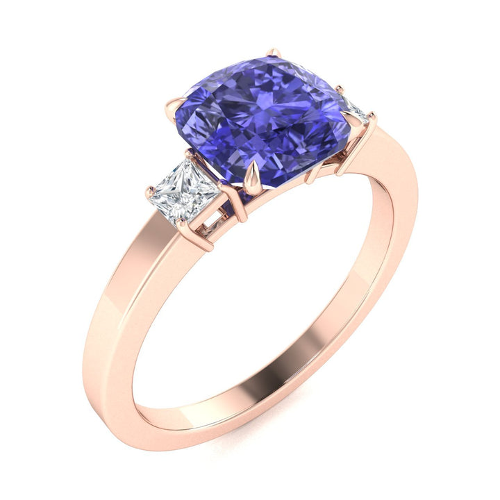 18KT Gold Tanzanite and Diamond Ladies Ring (Tanzanite 4.26 cts White Diamonds 0.25 cts)