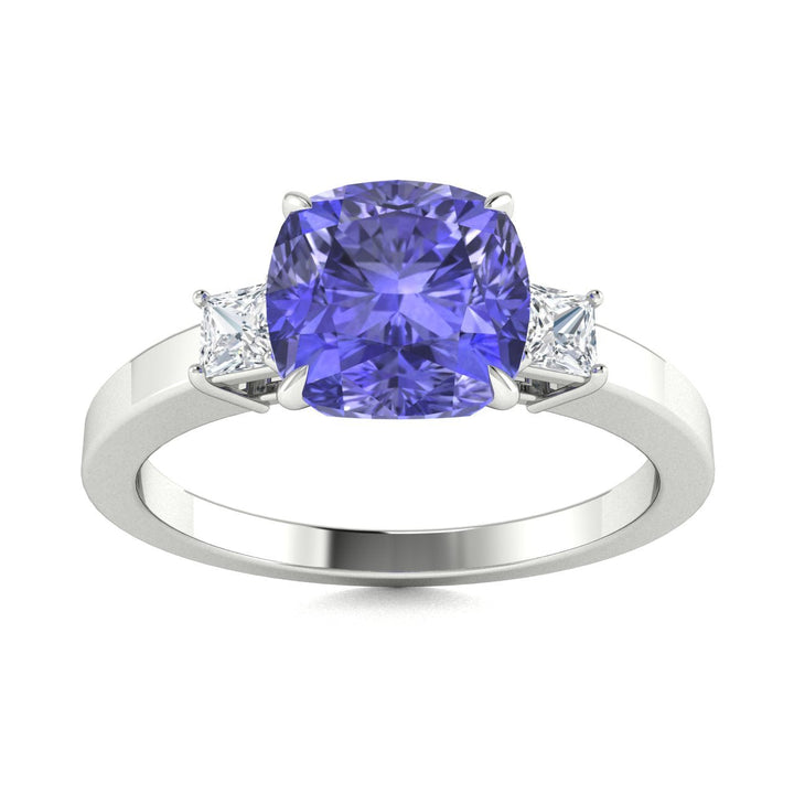18KT Gold Tanzanite and Diamond Ladies Ring (Tanzanite 4.26 cts White Diamonds 0.25 cts)
