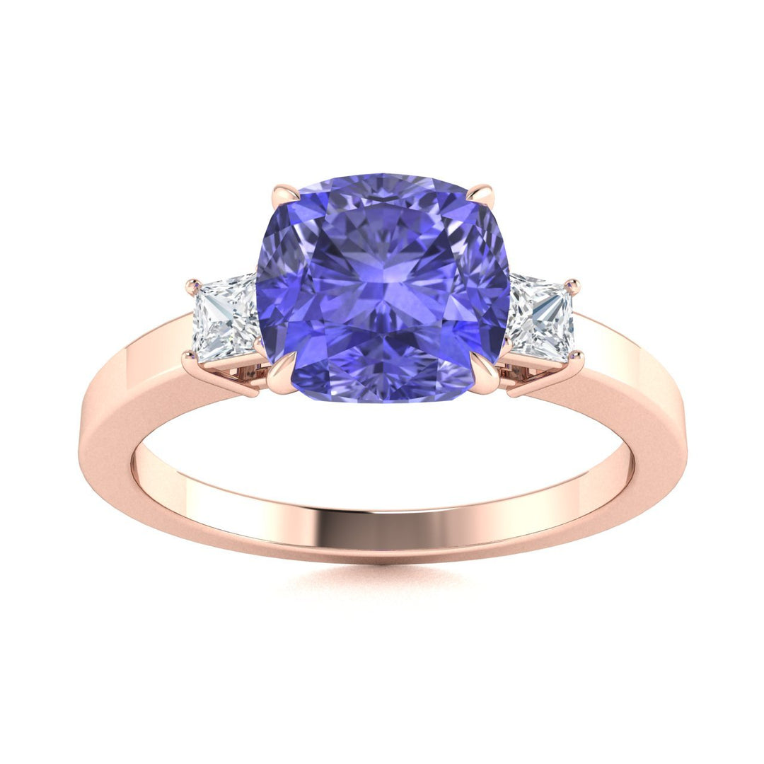 18KT Gold Tanzanite and Diamond Ladies Ring (Tanzanite 4.26 cts White Diamonds 0.25 cts)