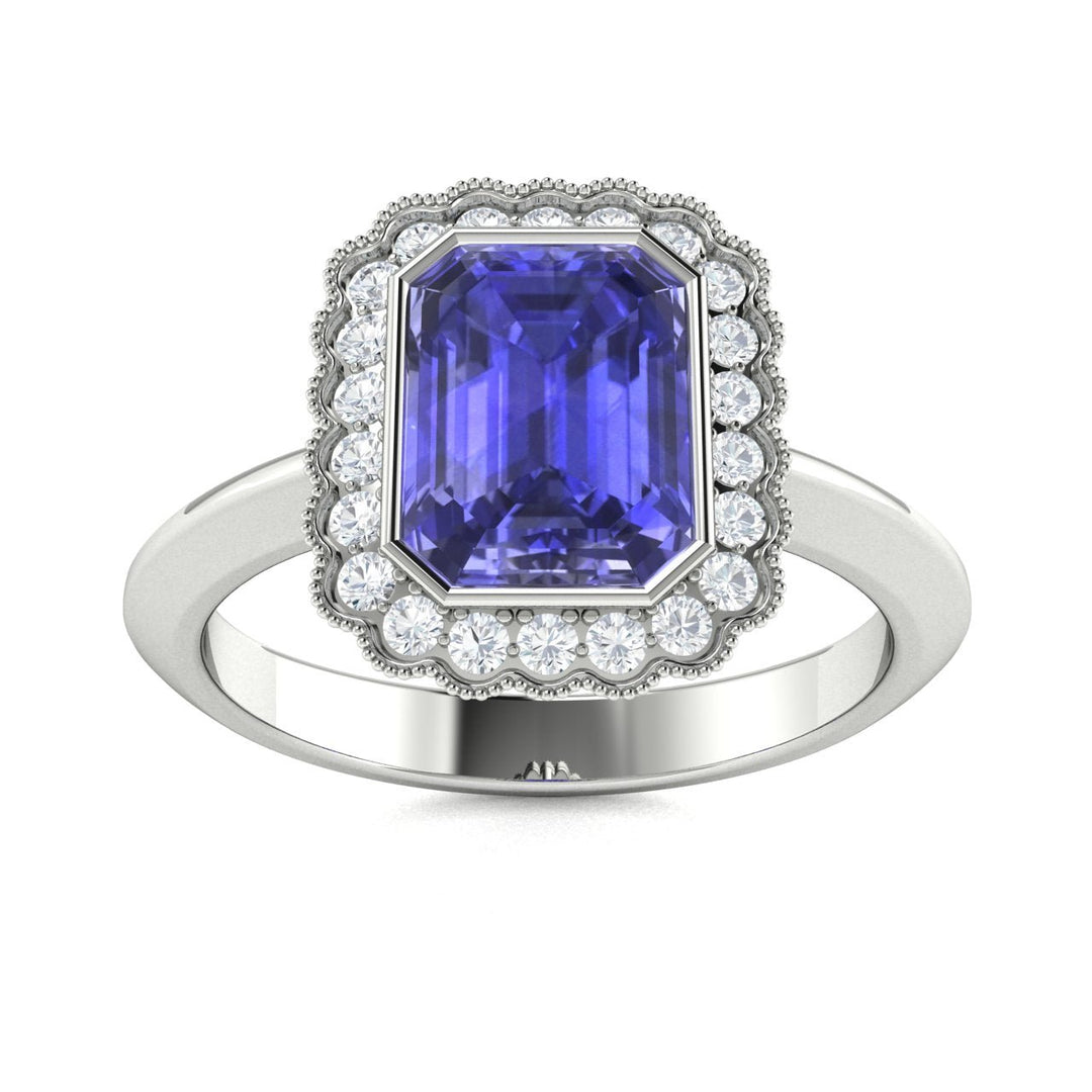 18KT Gold Tanzanite and Diamond Ladies Ring (Tanzanite 4.59 cts White Diamonds 0.56 cts)