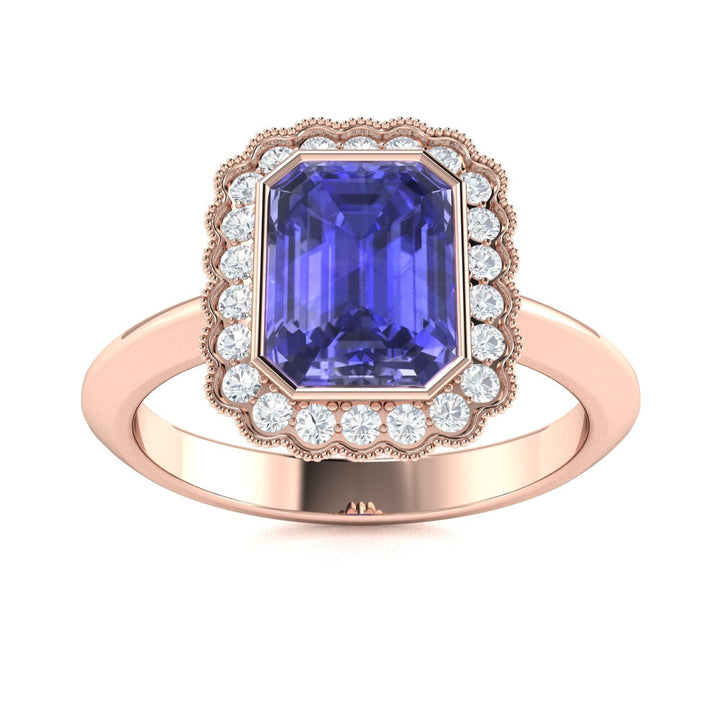 18KT Gold Tanzanite and Diamond Ladies Ring (Tanzanite 4.59 cts White Diamonds 0.56 cts)