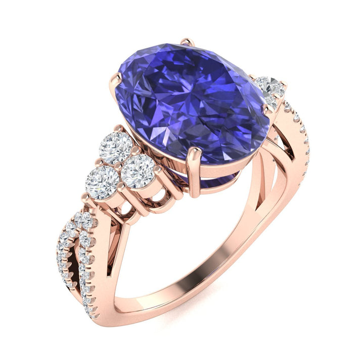 18KT Gold Tanzanite and Diamond Ladies Ring (Tanzanite 4.87 cts White Diamonds 0.49 cts)
